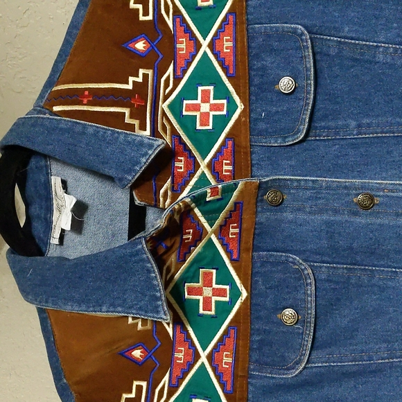 Vintage western embroidered denim vest - Picture 2 of 3